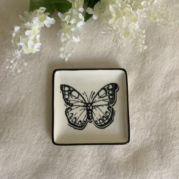Other - NEW Butterfly Trinket Dish